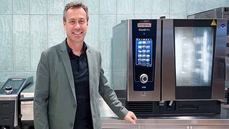 „iCombi und iVario sind tolle Produktionsmaschinen. Man kann Vorproduzieren, Übernachtgaren. Man kann effizient arbeiten – das ist es auf den Punkt gebracht.“