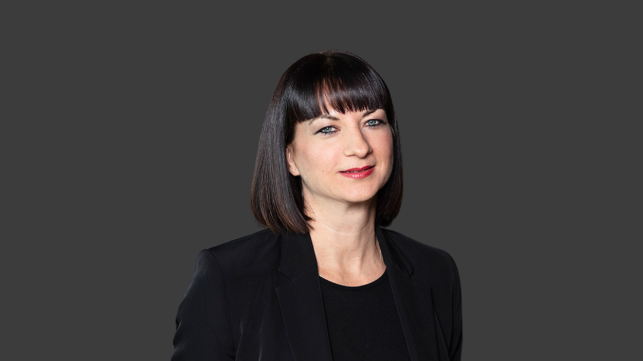 Christine Knapp.