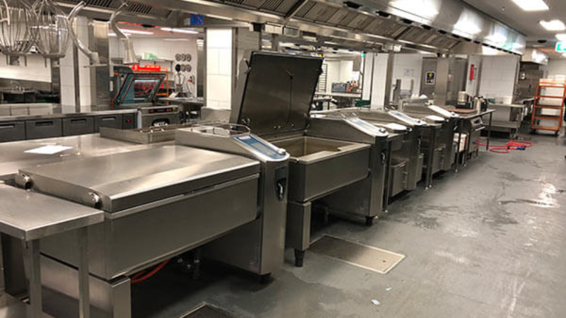 “The RATIONAL VarioCookingCenter<sup>®</sup> & SelfCookingCenter<sup>®</sup> are definitely the heart of our kitchen“.