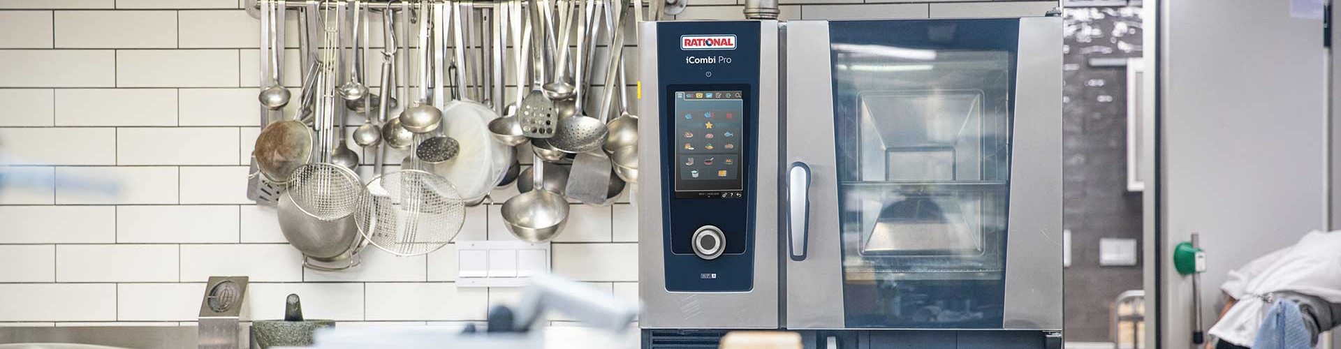 Quale forno combinato scegliere per una cucina professionale?