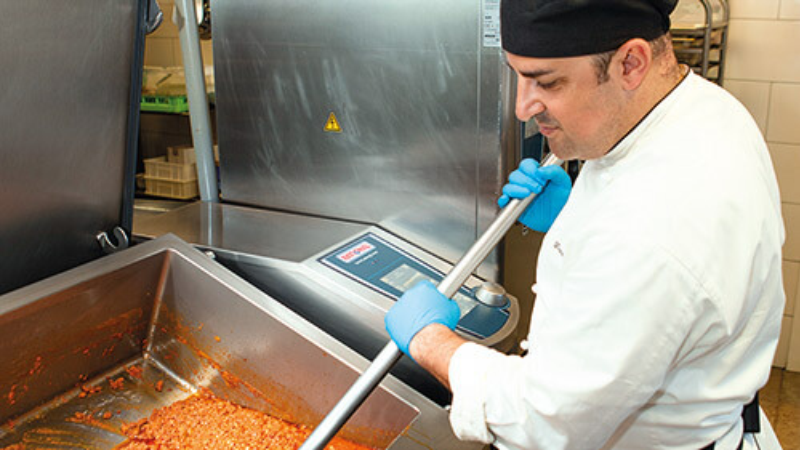 “Con il VarioCookingCenter<sup>®</sup> è possibile raggiungere grandi obiettivi con il minimo sforzo.“