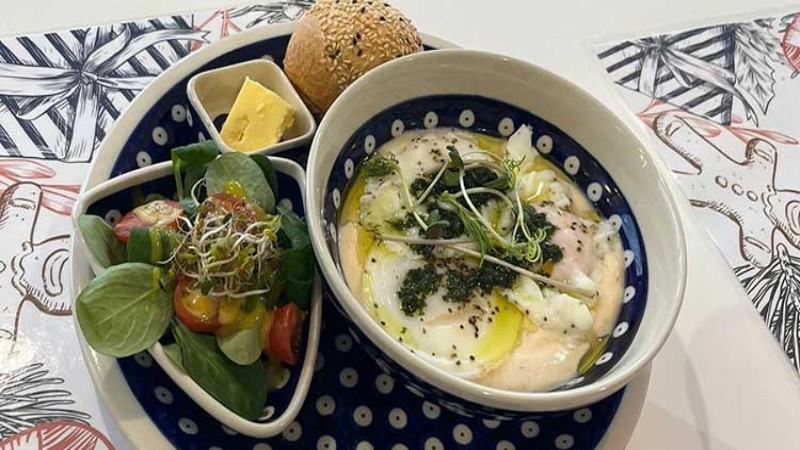 Muuu bistro to przyjemne i domowe miejsce, w którym goście spokojnie mogą zjeść zdrowe posiłki wysokiej jakości bez pośpiechu.