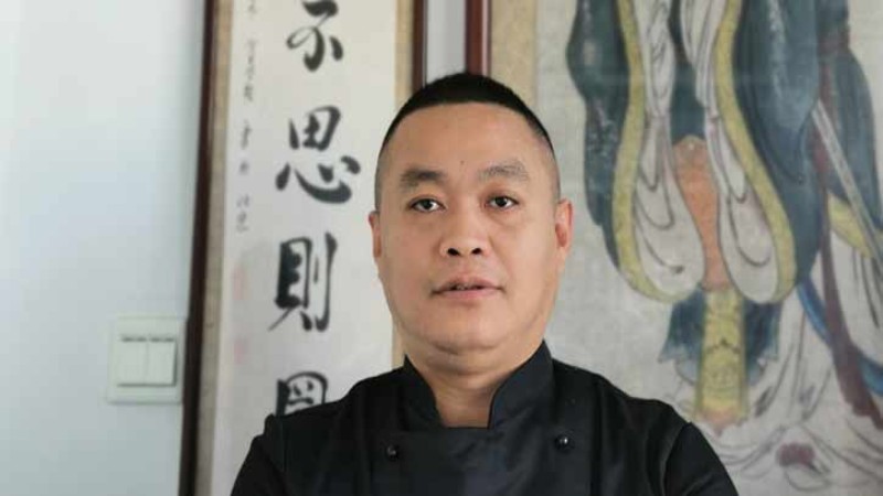 “比格比萨所有门店现拥有300余台RATIONAL莱欣诺<sup>®</sup>智能设备，除手工比萨外可以说覆盖了比格80%的自助菜品。“ 