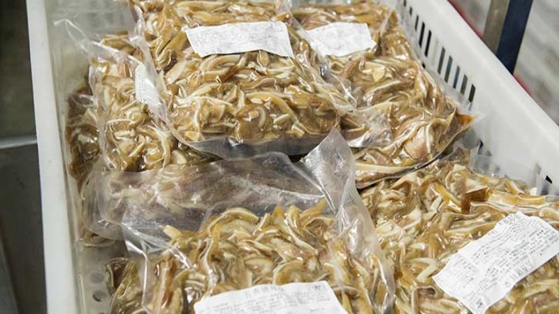“用心做一道菜,是与食材交朋友,倾听它的声音。而有了RATIONAL莱欣诺的帮助,很好的解决了我们的人力问题,即使没有厨师背景的员工,也能够按照研发团队的设定,一键操作。“