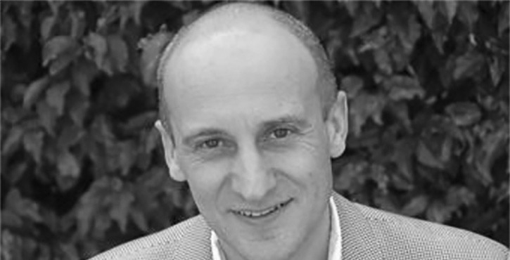 Portrait photo of Thierry Rousset