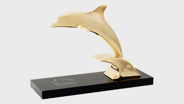 Dolphin in Silver 2014