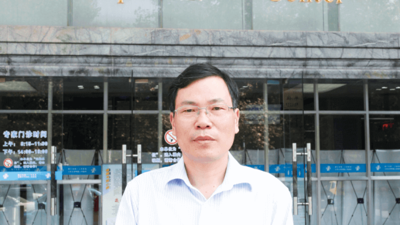 “使用SelfCookingCenter 膳酷盛 whitefficiency 晶智乐膳<sup>®</sup> 很快就能赚回成本。我们缩短 了烹饪时间，减少了60% 的能源消耗，并且它只占用了我们厨房一半的空间及人力。“