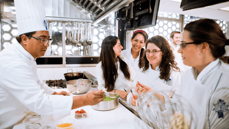 “Students have the option to use other equipment, but they always prefer RATIONAL.“