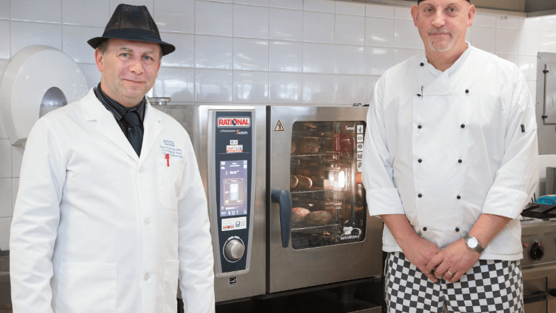 „Konvektomat SelfCookingCenter<sup>®</sup> společnosti RATIONAL je pro nás dokonalým řešením.“