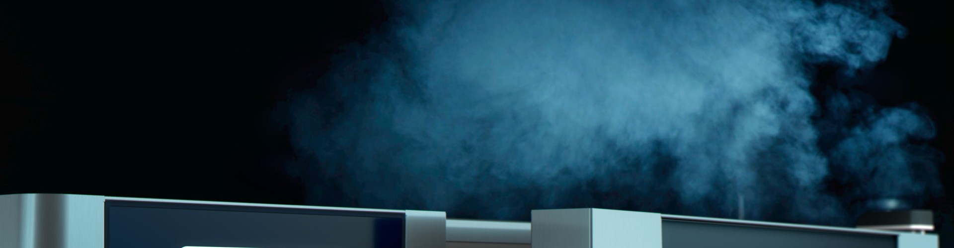 Vapor saindo do RATIONAL iCombi Pro forno combinado aberto durante o uso.