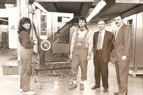 RATIONAL iCombi Pro and iVario cooking systems with historical milestones and vintage company photos.